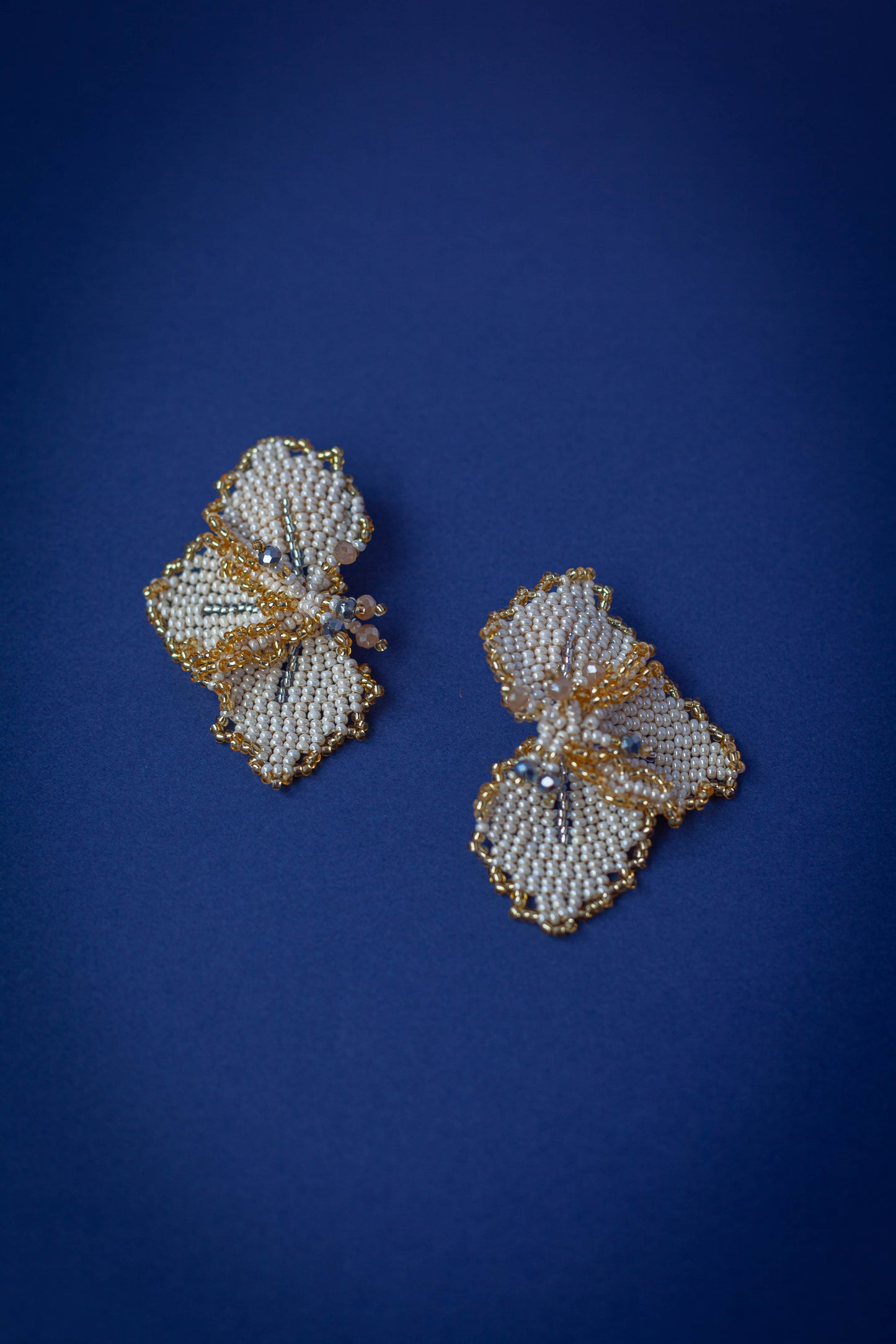 Beaded Orquidea Ivory Earring