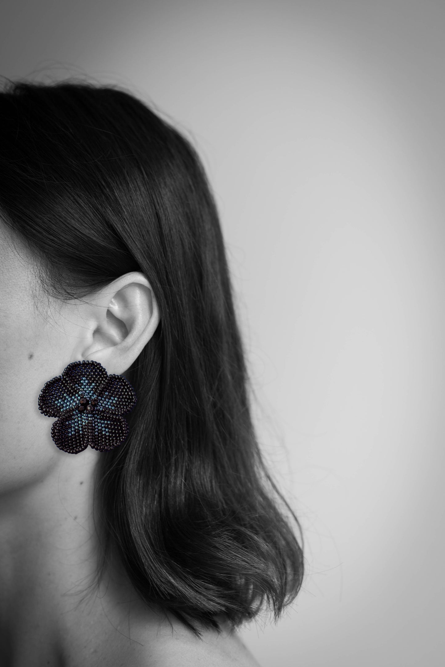 Beaded Flora Black Earring